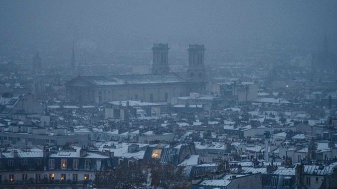 Zbog oluje u Francuskoj 33.000 domaćinstava ostalo bez struje